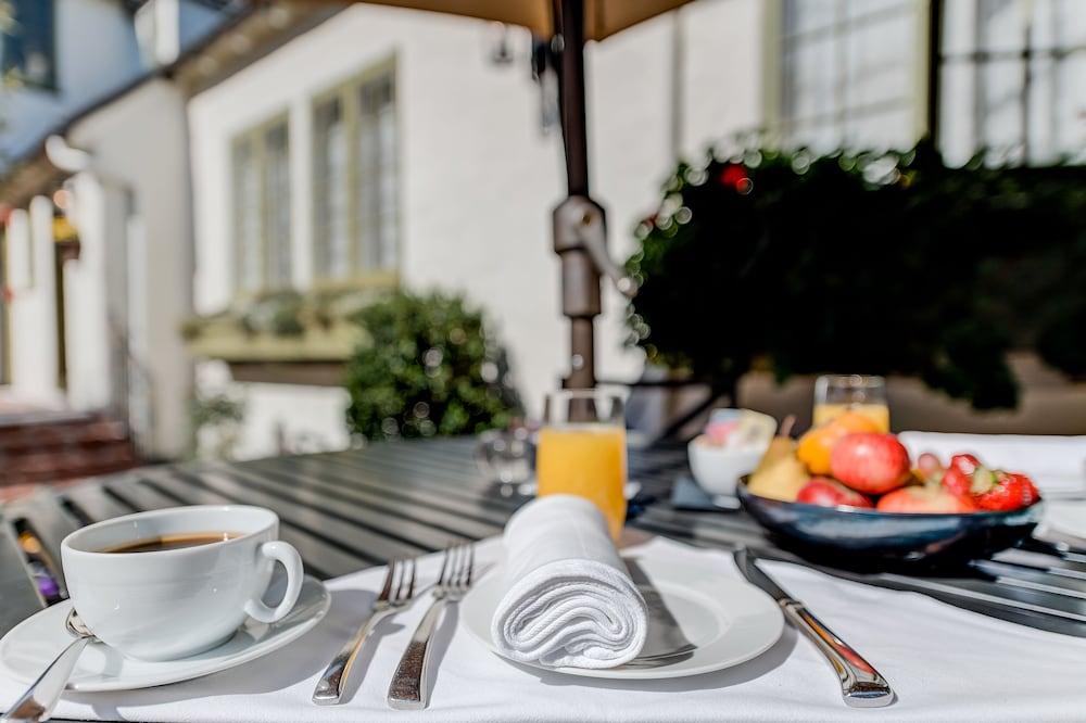 L'Auberge Carmel, Relais & Chateaux Exterior photo
