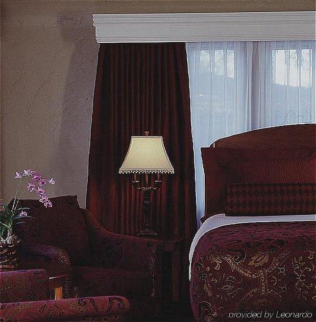 L'Auberge Carmel, Relais & Chateaux Room photo